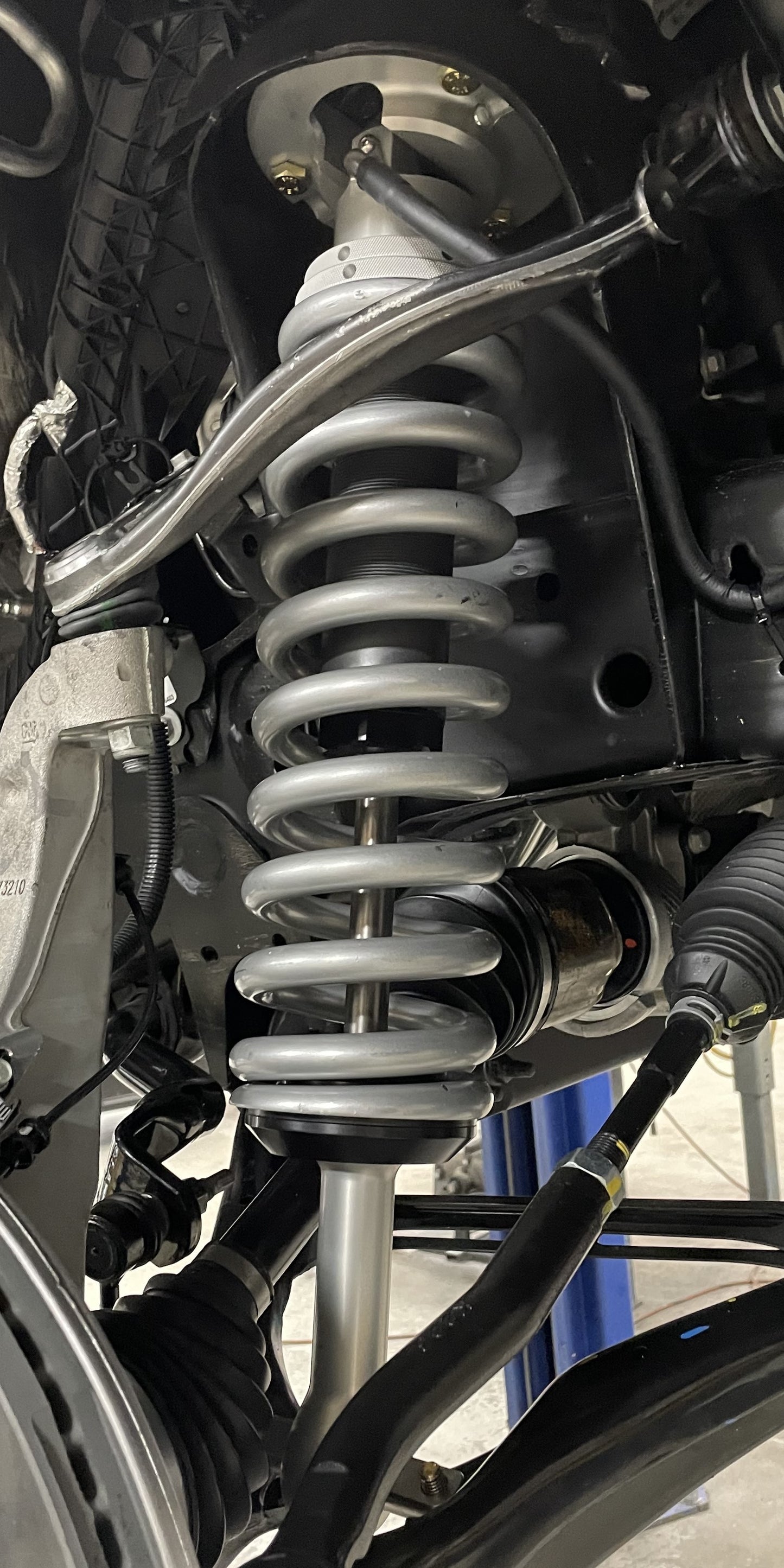 BLACKLAKE / JRI Suspension Package for 2019+ Chevy Silverado and GMC Sierra 1500
